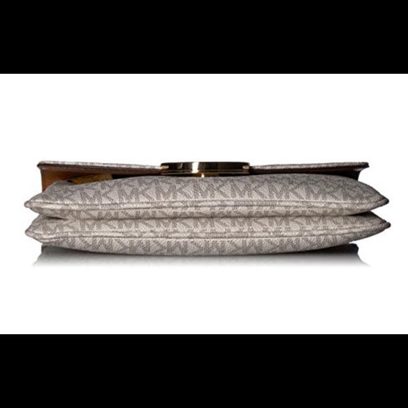 Michael Kors Signature Fulton Flap Chain Crossbody Vanilla NEW - Picture 6 of 8